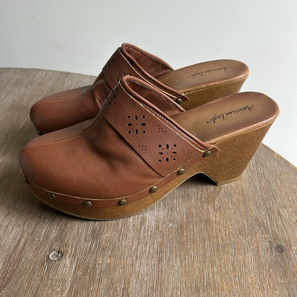 American Eagle Tan Bohemian Chunky Heel Clogs Size 7.5 - Picture 7 of 16